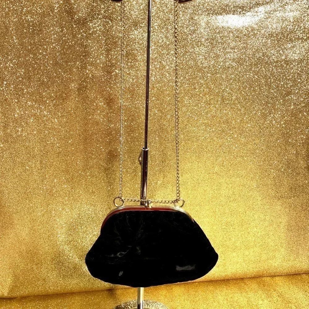 Black Velvet Shell Evening Bag - Picture 4 of 4